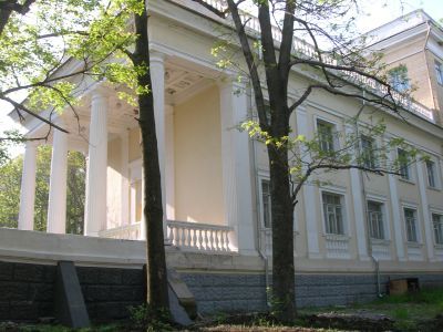 Здание санатория "Приморье", построенное в 1938-1940 гг.