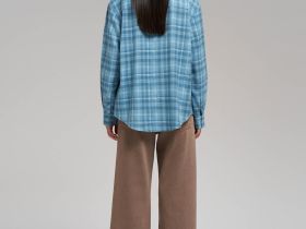 Рубашка объемного кроя в клетку