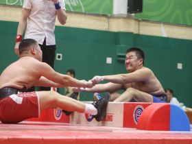 Определены чемпионы Якутии среди юниоров по мас-рестлингу