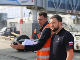 Глава Росавиации Дмитрий Ядров осмотрел ход ремонта аэропортов в Якутии