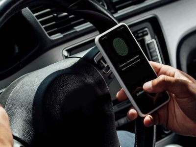 У водителей такси и каршеринга соберут биометрические данные