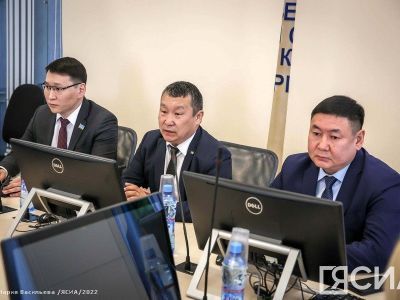 Коллективу Минтранса Якутии представили нового первого заместителя министра