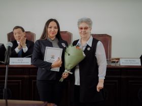 Работников культуры поздравили с профессиональным праздником