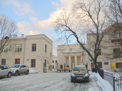 Институт физических проблем Академии наук СССР, 1934-1949 гг., 1950-е гг., архитекторы П.Николаев, Б.М.Иофан, Е.Н.Стамо при участии Г.А.Асеева