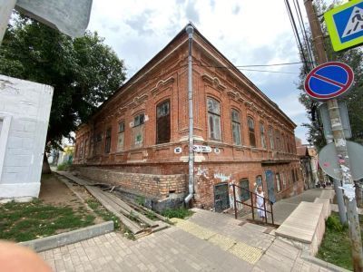 Дом Сурошникова