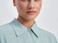 Блузка с коротким рукавом и отложным воротником