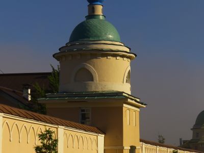 Восточная проходная башня