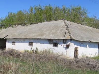 Конюшня и скотный двор