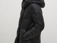 Стеганое пуховое пальто силуэта oversize