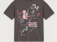 Футболка с абстрактным принтом