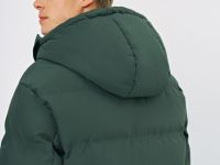 Утеплённая куртка с капюшоном и бесшовной стёжкой, Зеленый