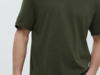 Базовая футболка из хлопка прямого силуэта