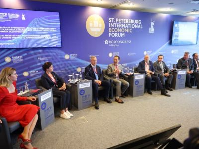 Эталонная модель для регионов: практики Якутии оценили на ПМЭФ-2025