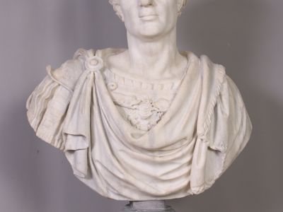 Бюст императора Тита