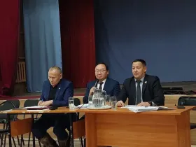 Жители Момского района поблагодарили за организацию выездов мобильных докторов