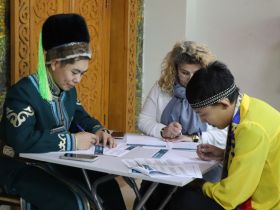 Около 140 человек написали юбилейный этнографический диктант в Якутске