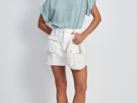 Блузка с коротким рукавом и отложным воротником