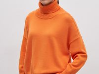 Трикотажный женский джемпер с вискозой