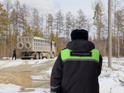 В Якутии проверили автомобили, перевозящие грузы