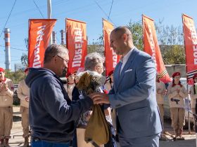 Лампадки с частичками Вечного огня передали ветеранам в Якутске
