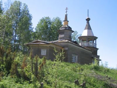 Церковь кладбищенская  Зосимы и Савватия