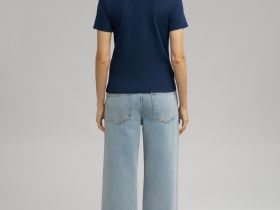 Приталенная футболка из джерси