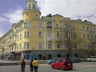 Первая на Кавказе женская гимназия