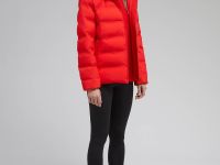 Утепленная куртка с капюшоном