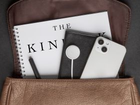 Беспроводное зарядное устройство Deppa (23166) для Apple Watch/Galaxy Watch Type-C 2.5W (белый)