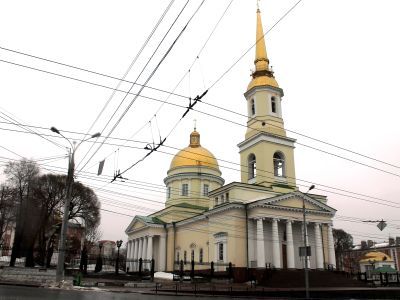 Александро-Невский собор, 1820 - 1823 гг., арх. Захаров А.Д., Дудин С.Е.