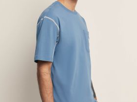 Футболка свободного силуэта с контрастной отделкой