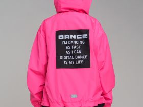 Ветровка для девочки