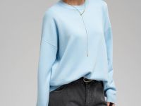 Легкий базовый джемпер свободного кроя