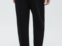 Спортивные брюки зауженного кроя на резинке