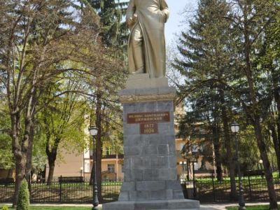 Памятник Ф.Э. Дзержинскому