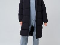 Пальто текстильное с полиуретановым покрытием для женщин