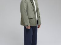 Утепленная куртка с капюшоном