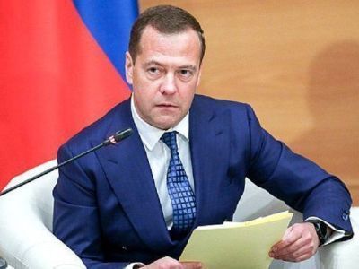 Тратить с умом. Медведев поручил представить решения по финансированию нацпроектов до конца года