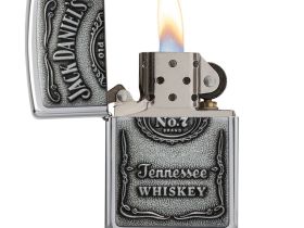 Зажигалка ZIPPO Jack Daniels® с покрытием High Polish Chrome, латунь/сталь, серебристая, 38x13x57 мм