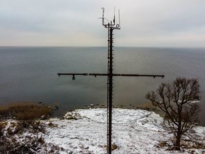 Металлическая навигационная мачта