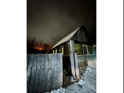 По факту обнаружения тел четырех человек в городе Мирном  возбуждено уголовное дело об убийстве