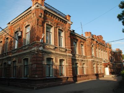 Главный корпус больницы