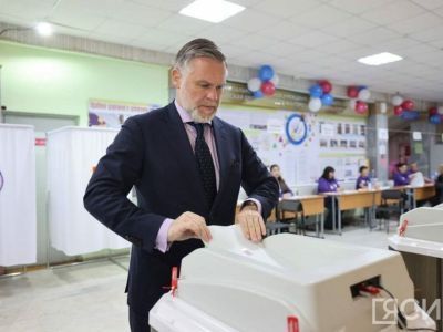 Председатель правительства Якутии проголосовал в первый день выборов президента России