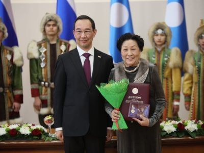 Зое Багынановой присуждена государственная премия имени П.А.Ойунского