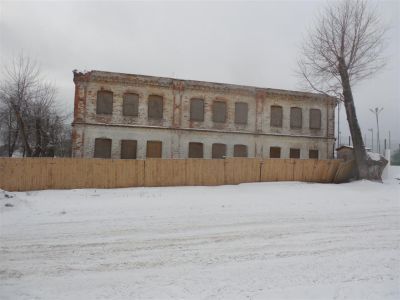 Дом, в котором 16 февраля 1942 г. Дятьковский райком ВКП(б) и Дятьковский райисполком провозгласили восстановление Советской власти в районе в тылу врага