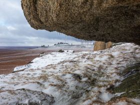 Арктическая снегоходная экспедиция «К Каменным Людям Сундуруна через кряж Суор Уйата». Сопутствующая рыбалка на трофейного арктического гольца