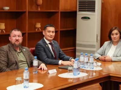 Айсен Николаев принял участие во встрече президента РФ с членами Деловой России