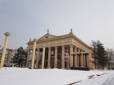 Драматический театр