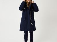 Женская парка Lacoste с утеплённой подкладкой