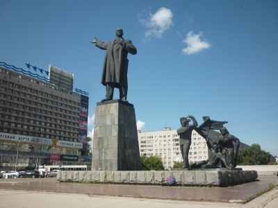 Памятник  В.И.Ленину